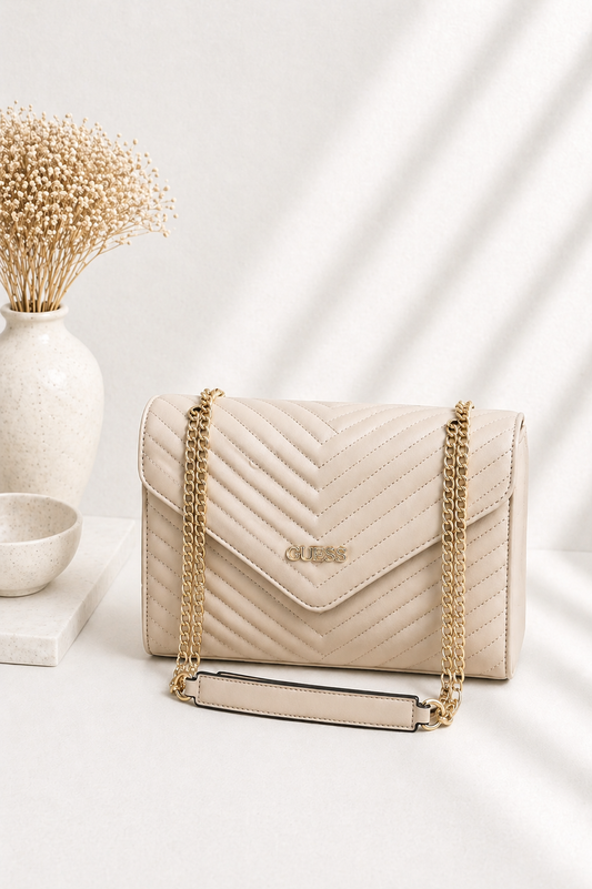 Mala Envelope Matelassé Creme com Corrente Dourada - Bold Shoes